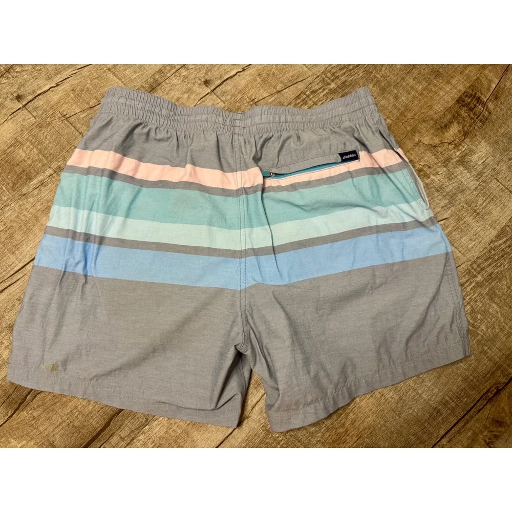 Chubbies Mens Striped Swim Trunks Grey Blue Pink 5.5 Inch Inseam Size Large